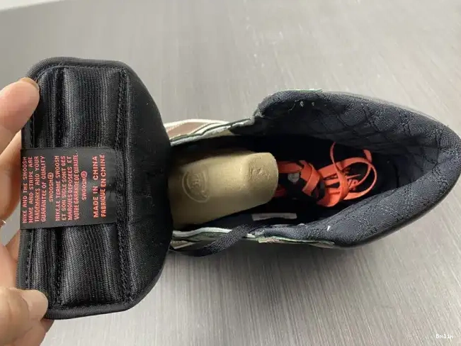 Boostmaster lin Jordan DH3097-001 1 High Air OG Crafted Hand 0610
